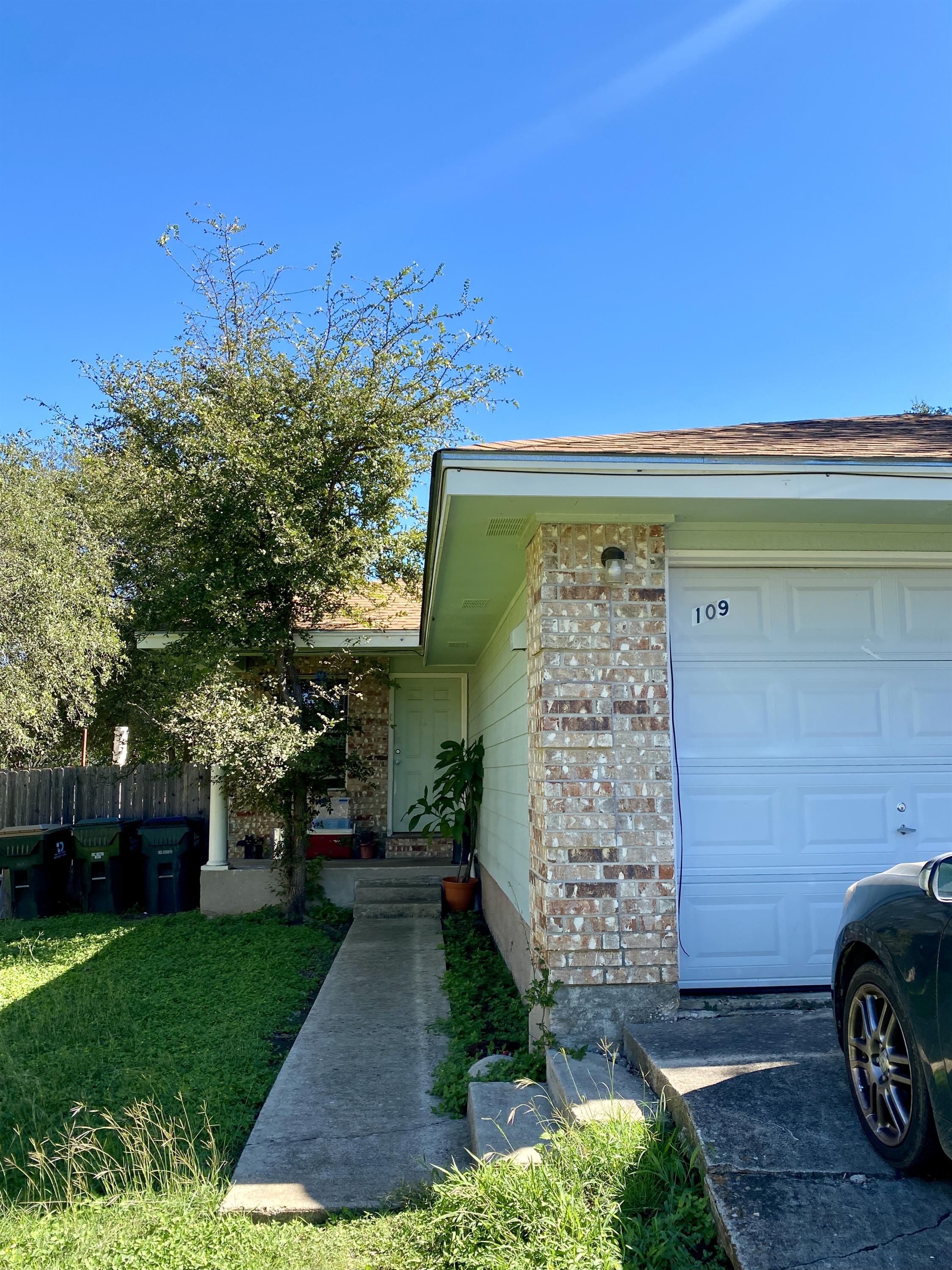 109 Hughson Court - 1