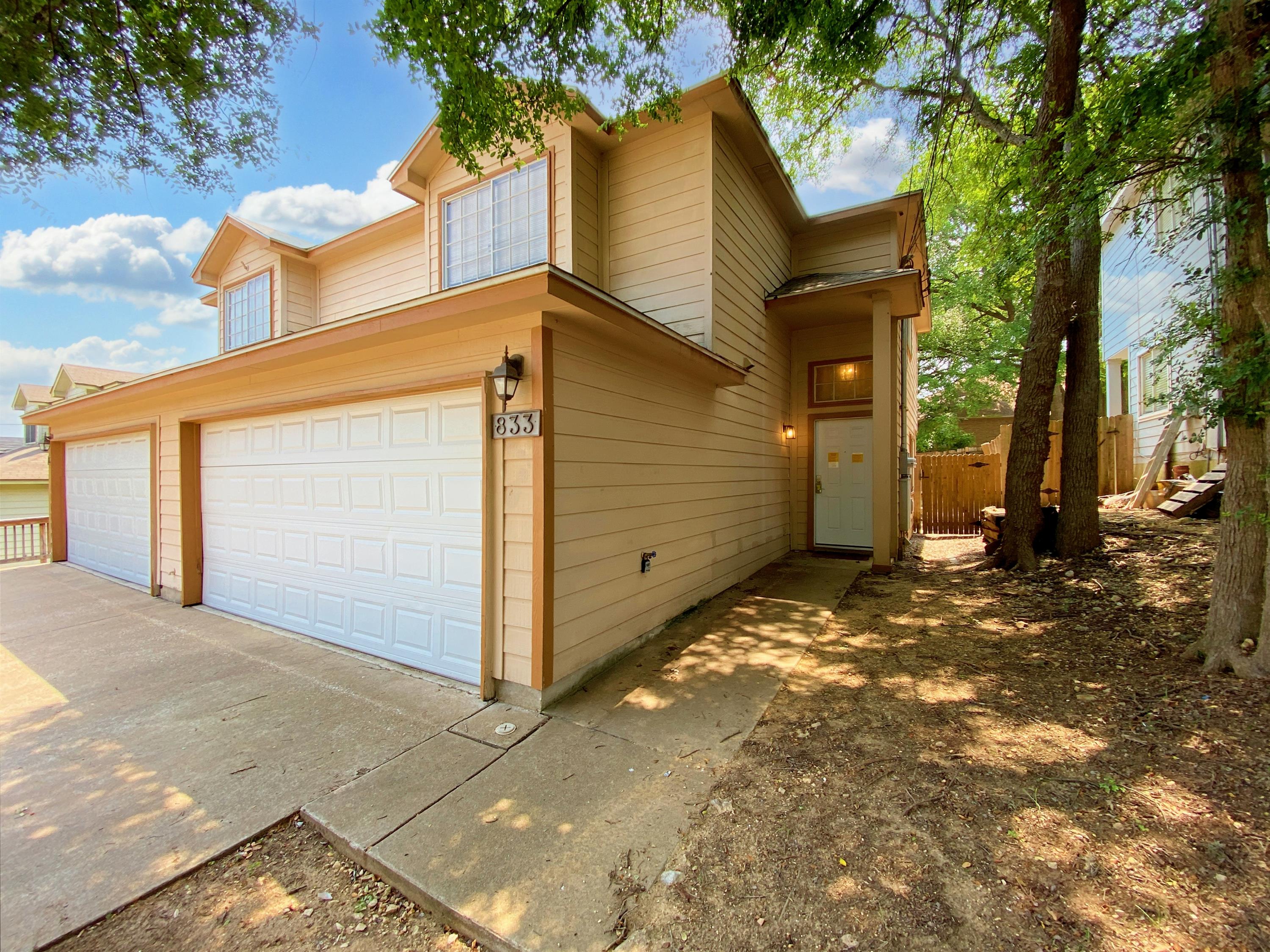 833 Sagewood Trail - 1