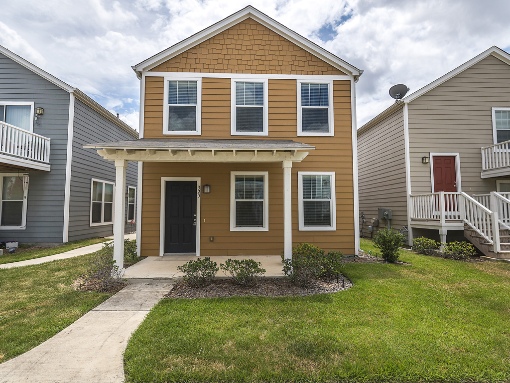 Property main image